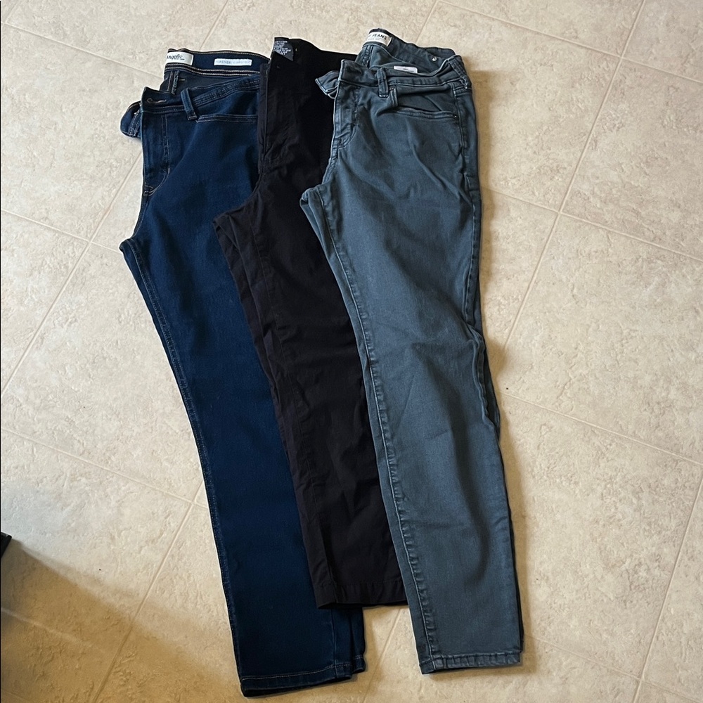 Women's Pants - dark blue  Angels size 8 black crop Tribal size 8 Brody size 28